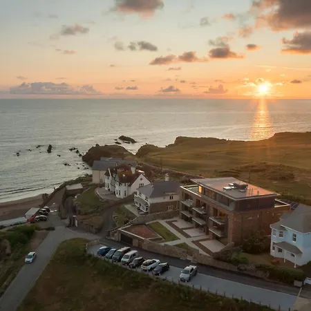 2 Bed In 95719 * Bude