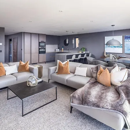 2 Bed In 95719 Holiday home *